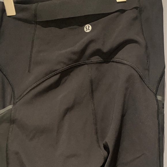 062-Lululemon Athletica Black Leggings - Picture 8 of 8